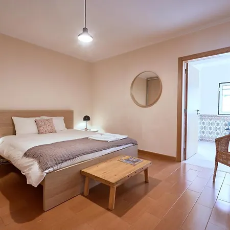 Spacious And Renovated With Amazing Patio, By Timecooler * Lisboa