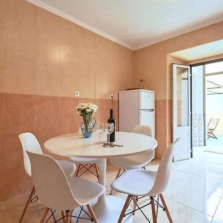 Spacious And Renovated With Amazing Patio, By Timecooler Lejlighed *