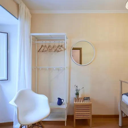 Spacious And Renovated With Amazing Patio, By Timecooler Lejlighed