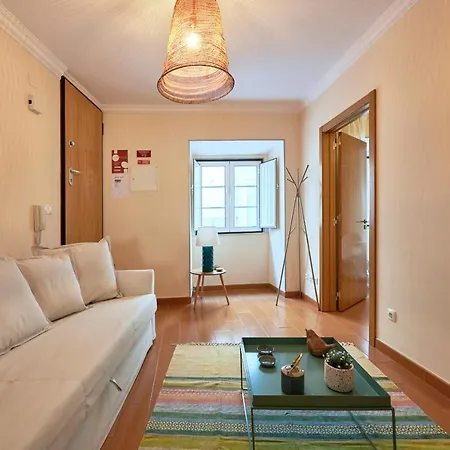 Spacious And Renovated With Amazing Patio, By Timecooler * Lisboa