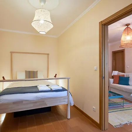 Spacious And Renovated With Amazing Patio, By Timecooler * Lisbon