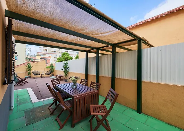 Spacious And Renovated With Amazing Patio, By Timecooler * Lissabon