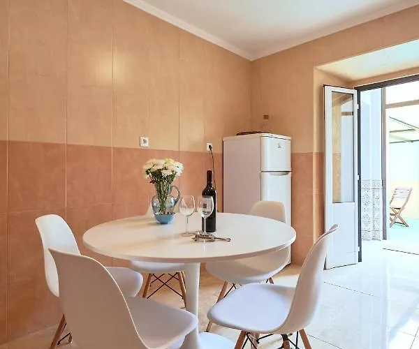 Spacious And Renovated With Amazing Patio, By Timecooler Lejlighed *
