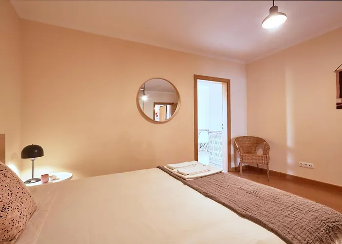 Spacious And Renovated With Amazing Patio, By Timecooler *