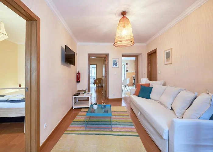 Spacious And Renovated With Amazing Patio, By Timecooler *