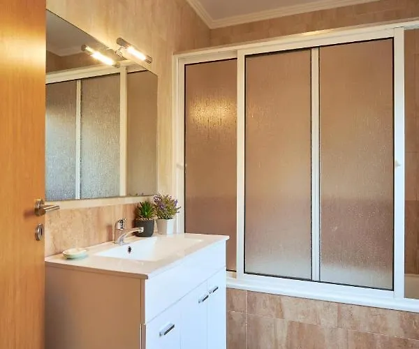 Spacious And Renovated With Amazing Patio, By Timecooler Lejlighed Lisboa