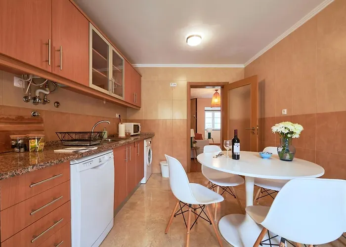 Spacious And Renovated With Amazing Patio, By Timecooler *