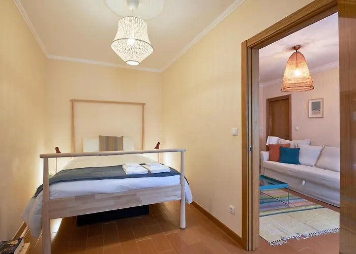 Spacious And Renovated With Amazing Patio, By Timecooler * Lisboa
