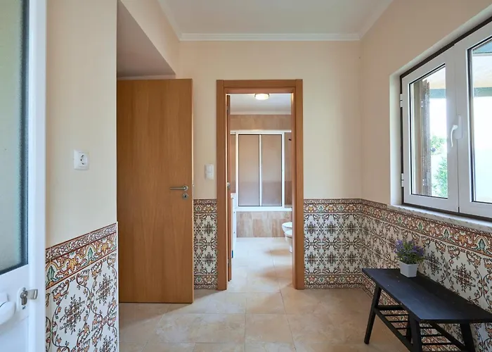 Spacious And Renovated With Amazing Patio, By Timecooler Lisboa